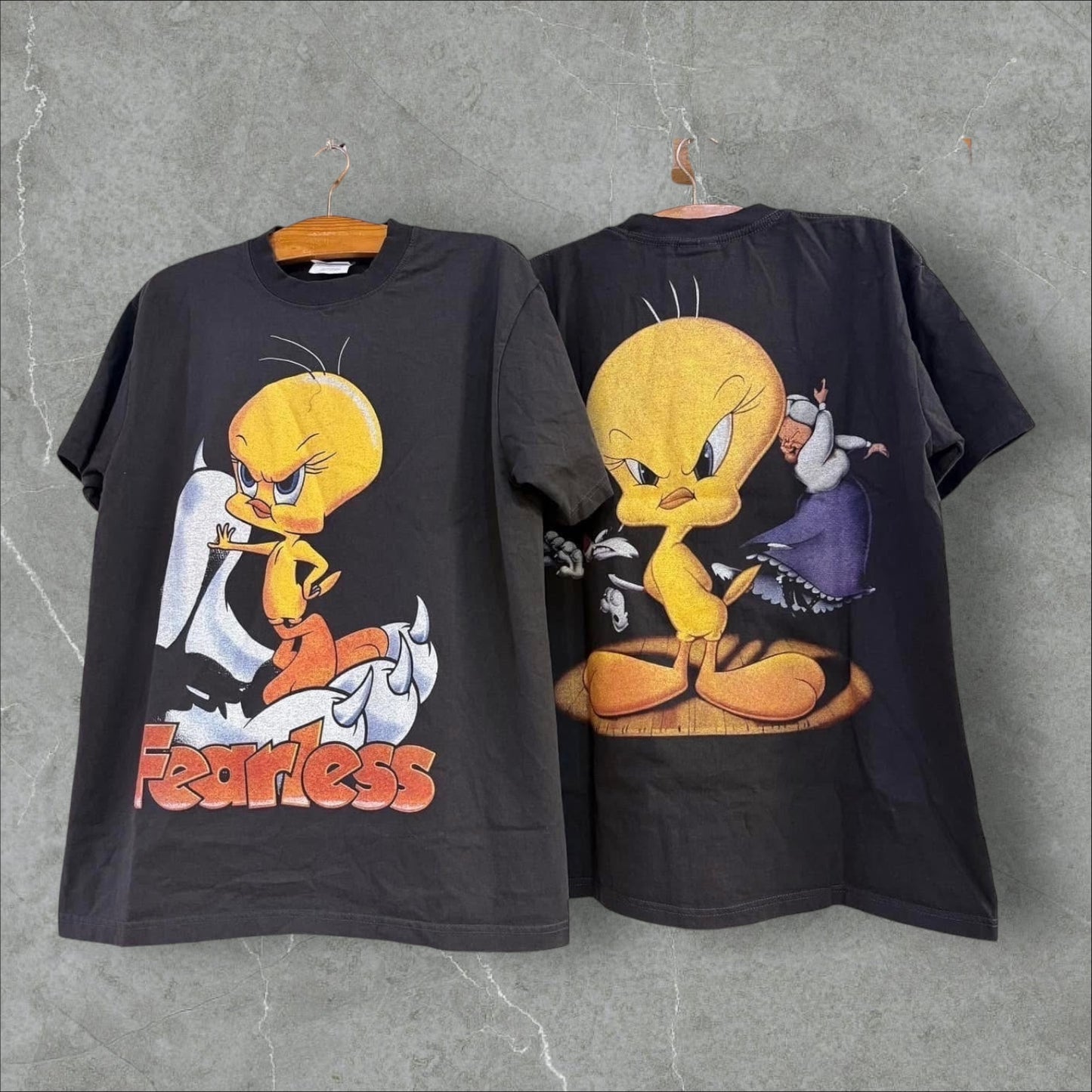 Vintage Looney Tunes Tweety Tee