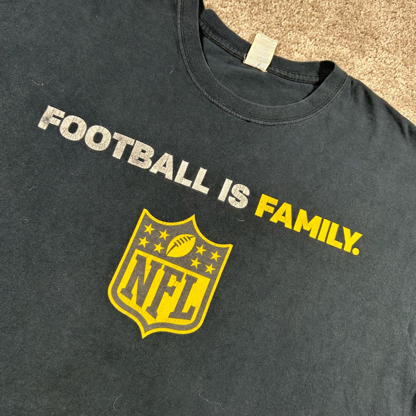 VTG Football Is Family NFL McDonalds Mens Size XL Black Short Sleeve T-Shirt