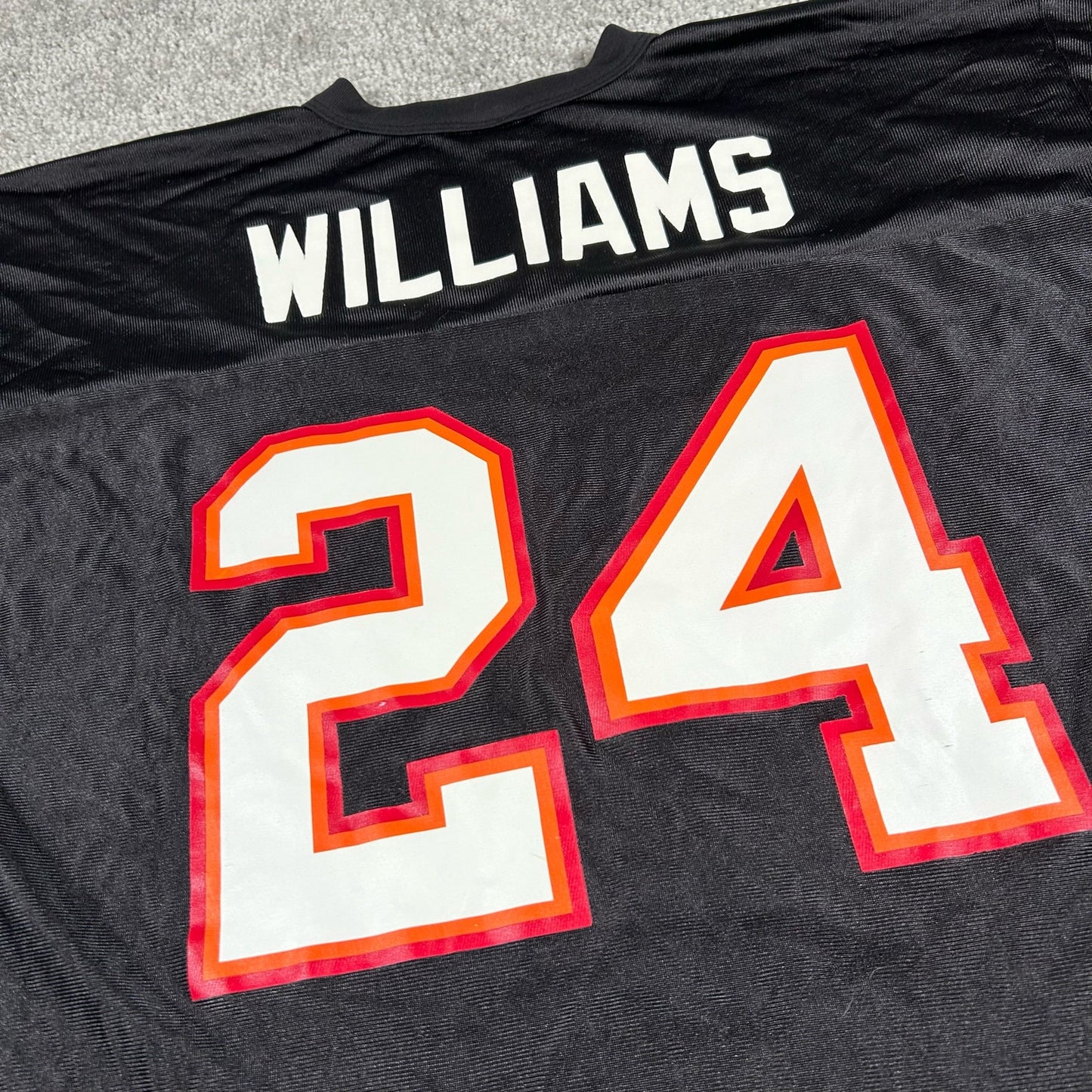 Vintage Cadillac Williams Tampa Bay Buccaneers Black Mens Large Football Jersey