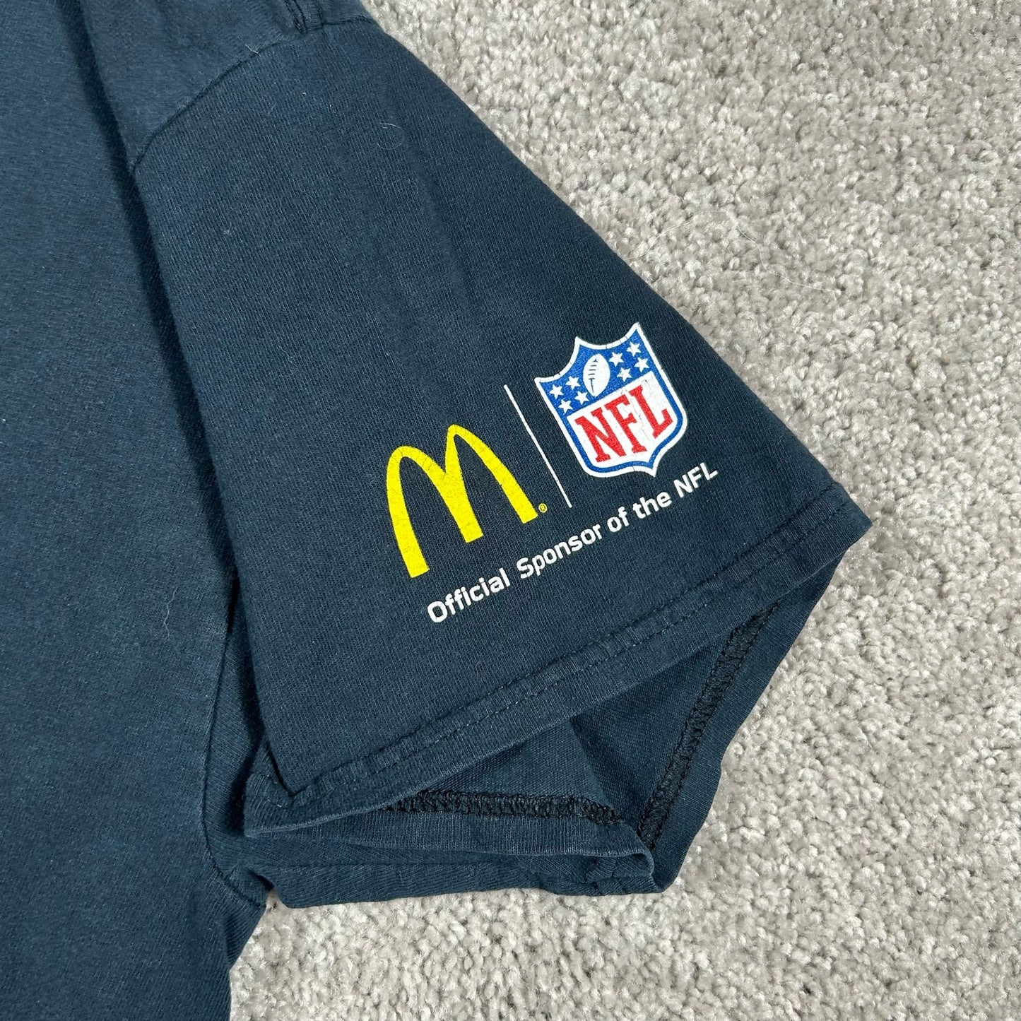 VTG Football Is Family NFL McDonalds Mens Size XL Black Short Sleeve T-Shirt