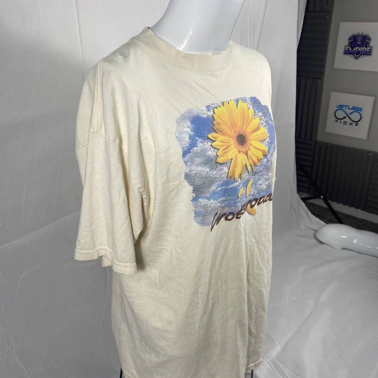 (XL) Sunflower Vintage T-Shirt
