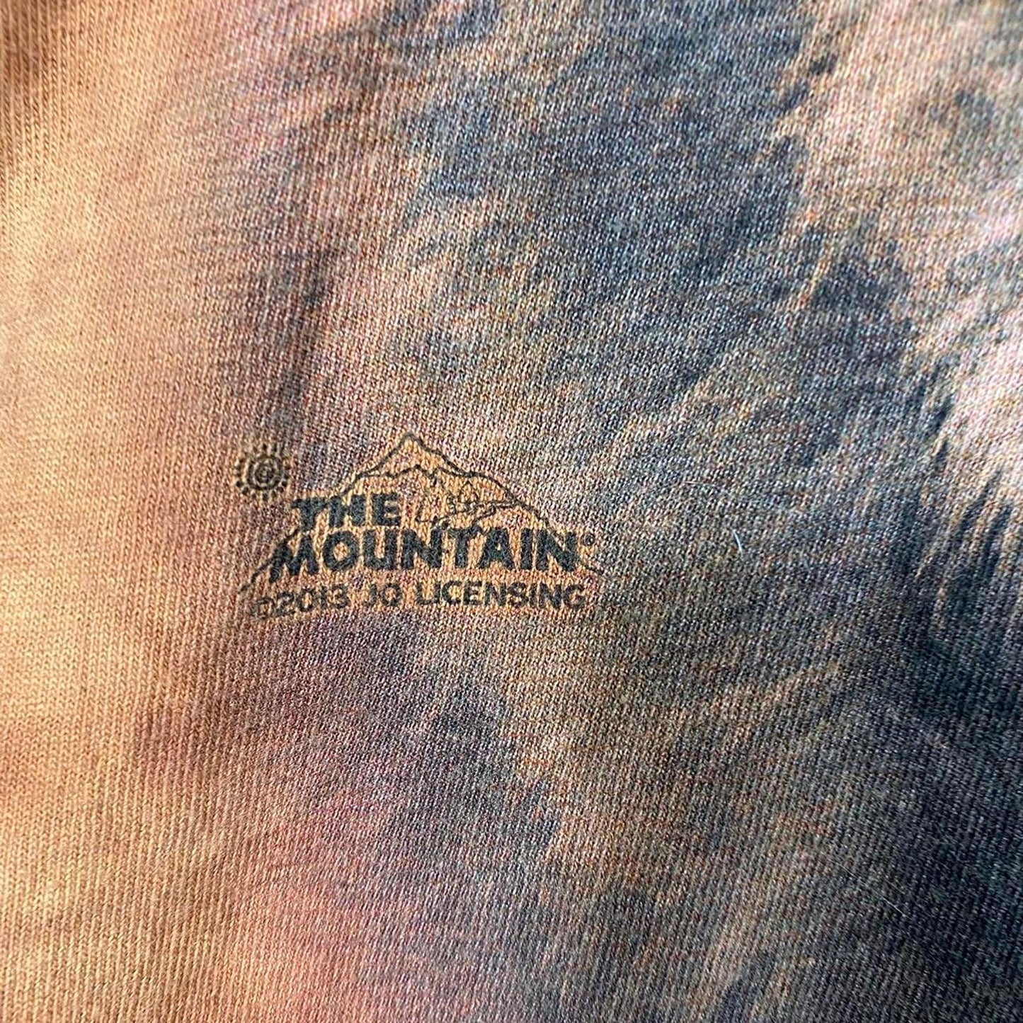 Brown Bear Tie Dye The Mountain Nature Mens Size Large Short Sleeve T-Shirt